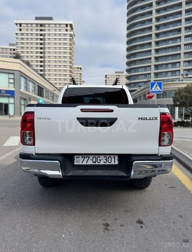 Toyota Hilux 2021, 175,000 km - 2.4 l - Bakı