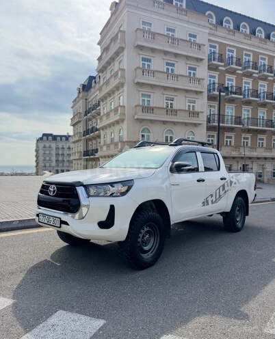 Toyota Hilux 2021, 175,000 km - 2.4 l - Bakı