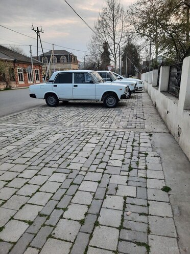 LADA (VAZ) 2107 2007, 90,000 km - 1.6 l - Qazax