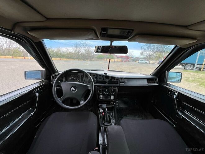 Mercedes 190 1992, 150,000 km - 1.8 l - Lənkəran