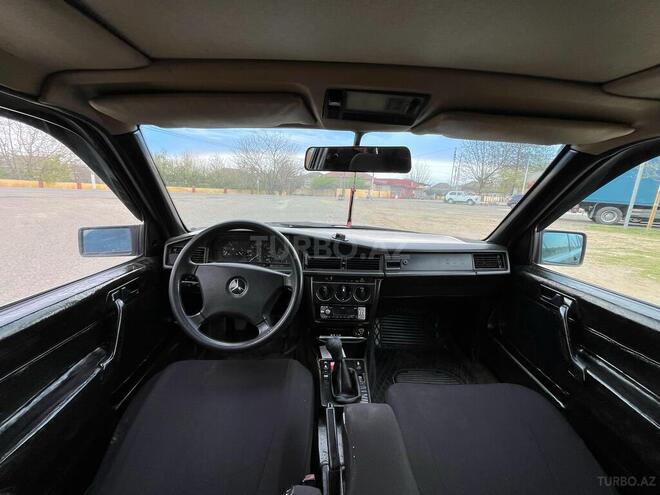 Mercedes 190 1992, 150,000 km - 1.8 l - Lənkəran