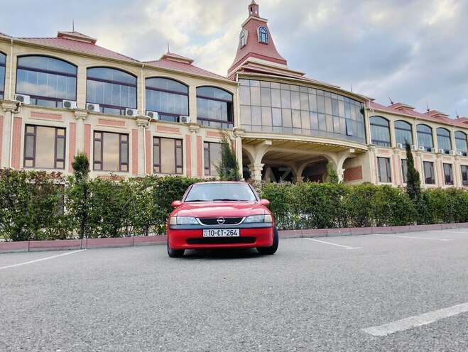 Opel Vectra 1996, 414,995 km - 1.8 l - Qusar