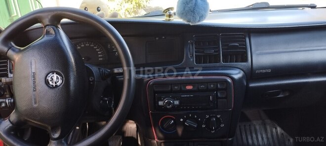 Opel Vectra 1996, 414,995 km - 1.8 l - Qusar