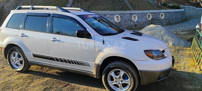 Mitsubishi Outlander 2004, 196,000 km - 2.4 l - Şəki
