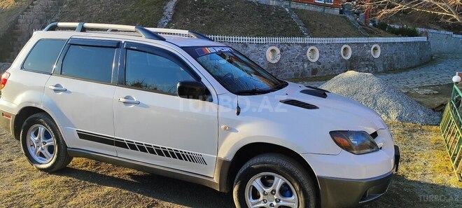 Mitsubishi Outlander 2004, 196,000 km - 2.4 l - Şəki