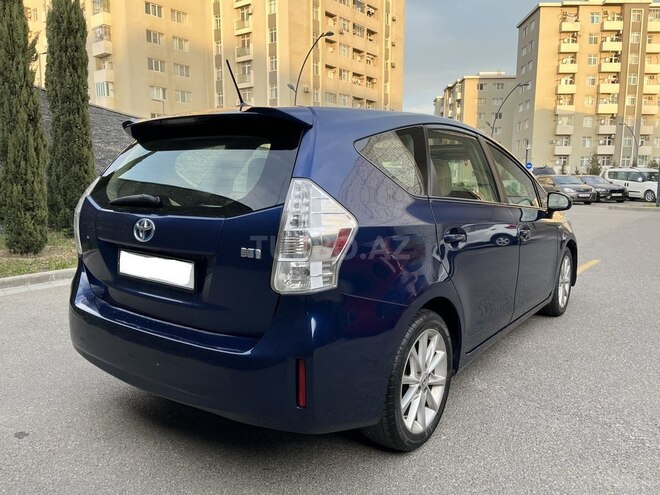 Toyota Prius V 2013, 135,000 km - 1.8 l - Bakı