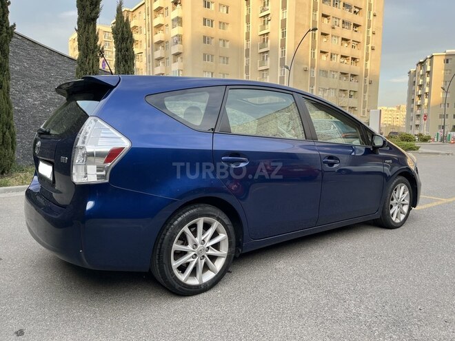 Toyota Prius V 2013, 135,000 km - 1.8 l - Bakı