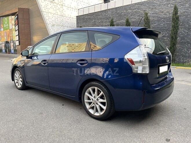 Toyota Prius V 2013, 135,000 km - 1.8 l - Bakı