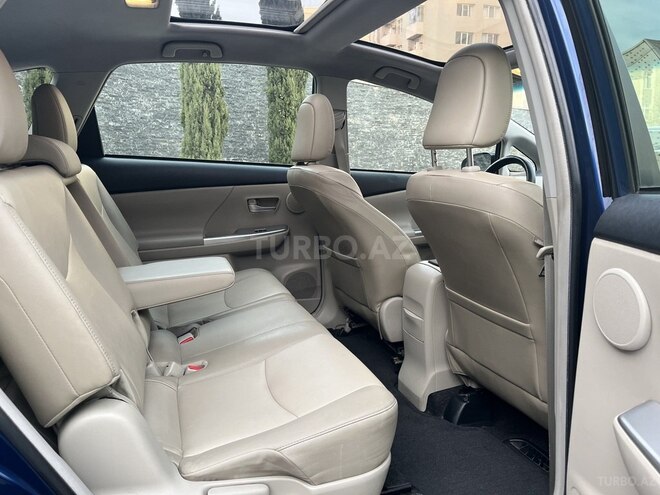 Toyota Prius V 2013, 135,000 km - 1.8 l - Bakı