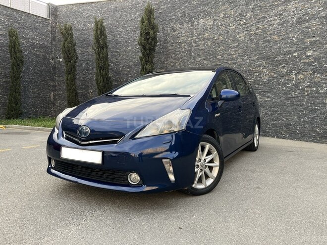Toyota Prius V 2013, 135,000 km - 1.8 l - Bakı