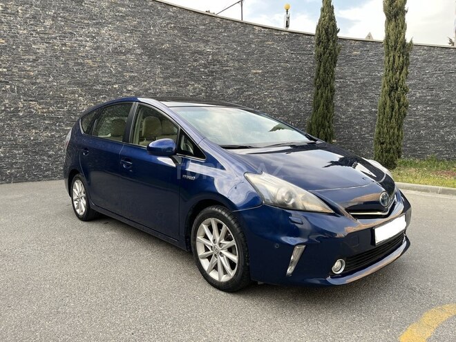 Toyota Prius V 2013, 135,000 km - 1.8 l - Bakı