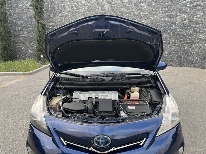 Toyota Prius V 2013, 135,000 km - 1.8 l - Bakı