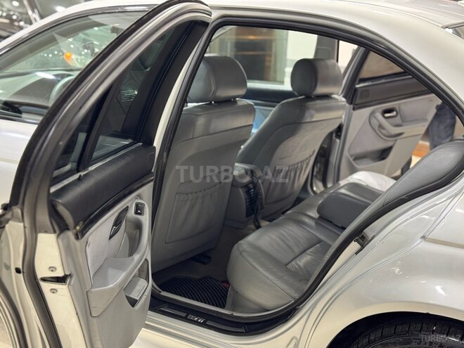 BMW 525 1999, 237,000 km - 2.5 l - Bakı