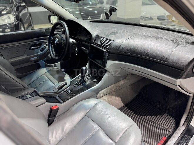 BMW 525 1999, 237,000 km - 2.5 l - Bakı