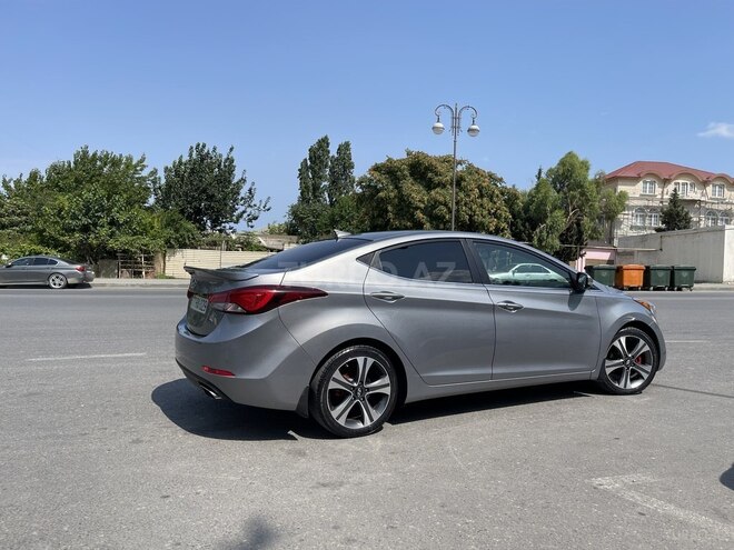 Hyundai Elantra 2015, 110,723 km - 2.0 л - Bakı