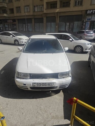 Volkswagen Polo 1999, 255,326 km - 1.4 l - Bakı