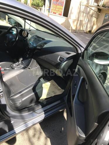 Hyundai Elantra 2015, 110,723 km - 2.0 л - Bakı