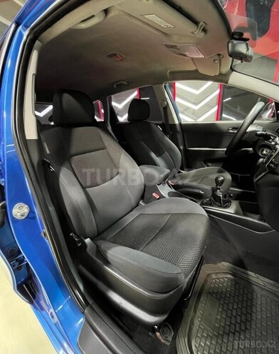Hyundai i30-16