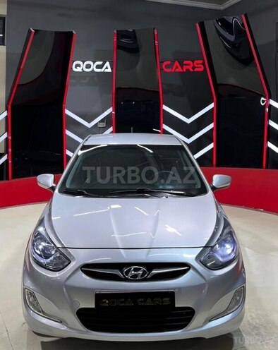 Hyundai Accent-2