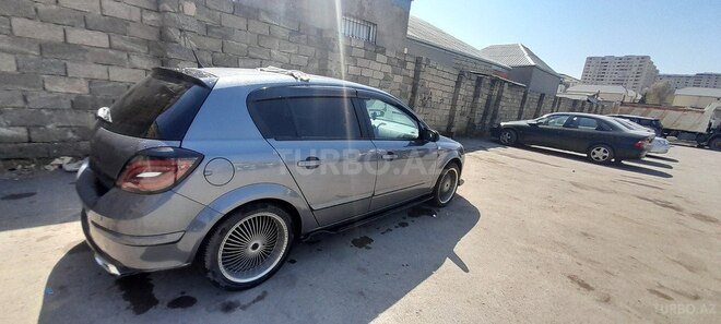 Opel Astra 2006, 300,000 km - 1.4 l - Bakı