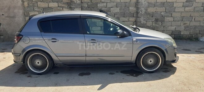 Opel Astra 2006, 300,000 km - 1.4 l - Bakı