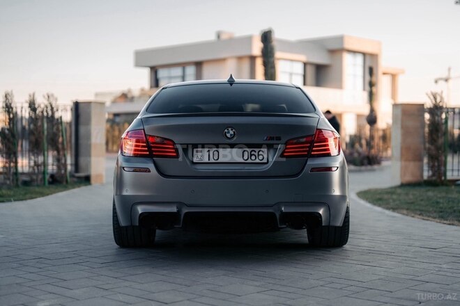 BMW M5 2013, 56,000 km - 4.4 l - Bakı