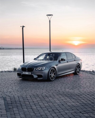 BMW M5 2013, 56,000 km - 4.4 l - Bakı