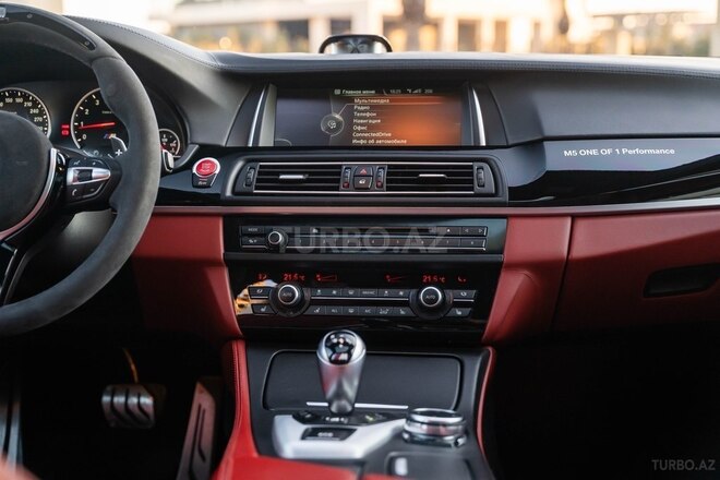 BMW M5 2013, 56,000 km - 4.4 l - Bakı