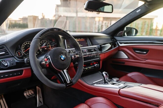 BMW M5 2013, 56,000 km - 4.4 l - Bakı