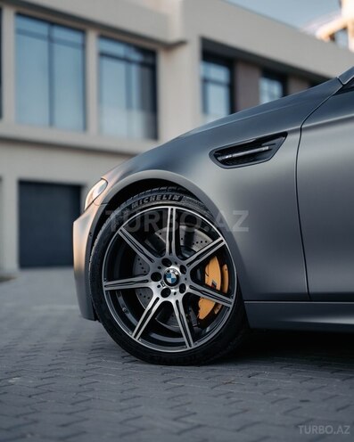 BMW M5 2013, 56,000 km - 4.4 l - Bakı
