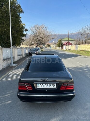 Mercedes E 230 1996, 405,000 km - 2.3 l - Zaqatala