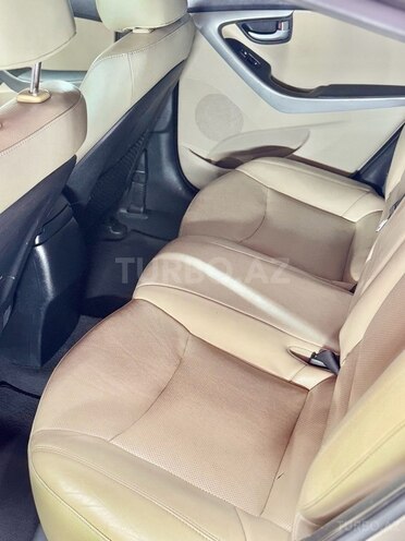 Hyundai Elantra 2014, 210,565 km - 1.8 l - Sumqayıt