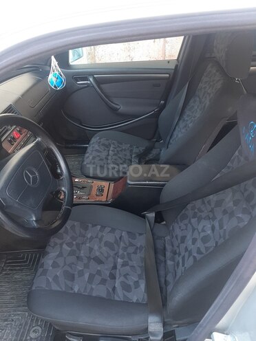 Mercedes E 200 1999, 426,044 km - 2.0 l - Bakı