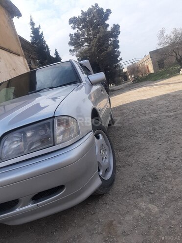 Mercedes E 200 1999, 426,044 km - 2.0 l - Bakı