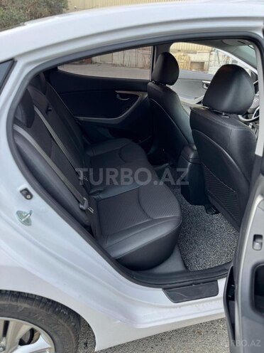 Hyundai Avante 2015, 95,000 km - 1.6 l - Bakı