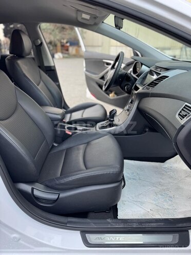 Hyundai Avante 2015, 95,000 km - 1.6 l - Bakı