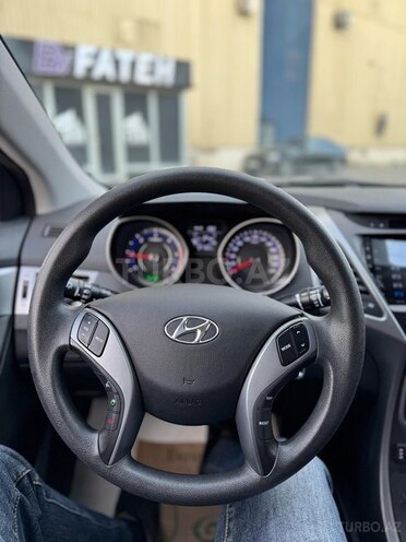 Hyundai Avante 2015, 95,000 km - 1.6 l - Bakı