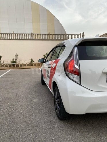 Toyota Aqua 2017, 105,000 km - 1.5 l - Bakı