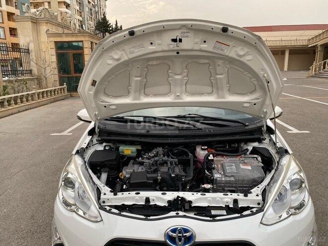 Toyota Aqua 2017, 105,000 km - 1.5 l - Bakı