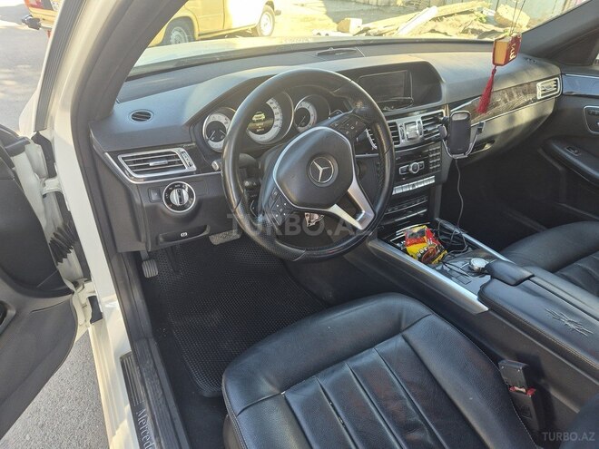 Mercedes E 220 d 4MATIC 2013, 256,000 km - 2.2 л - Bakı