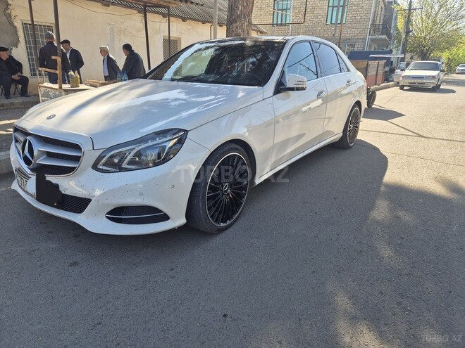 Mercedes E 220 d 4MATIC 2013, 256,000 km - 2.2 л - Bakı
