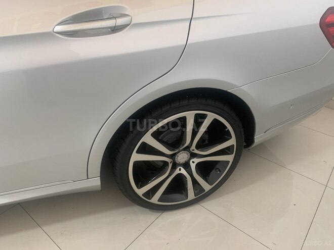 Mercedes E 220 d 2014, 207,100 km - 2.2 l - Bakı
