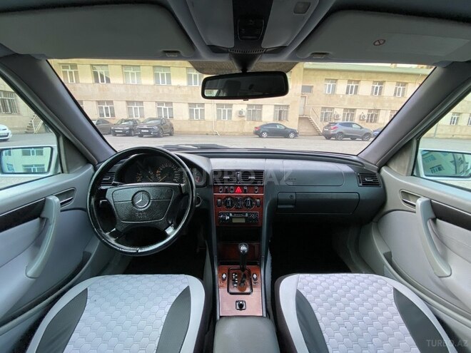 Mercedes C 200 2000, 371,000 km - 2.0 l - Bakı