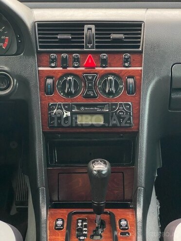 Mercedes C 200 2000, 371,000 km - 2.0 l - Bakı