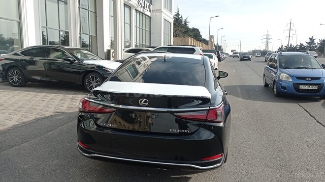 Lexus ES 300h 2023, 0 km - 2.5 l - Bakı