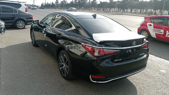 Lexus ES 300h 2023, 0 km - 2.5 l - Bakı