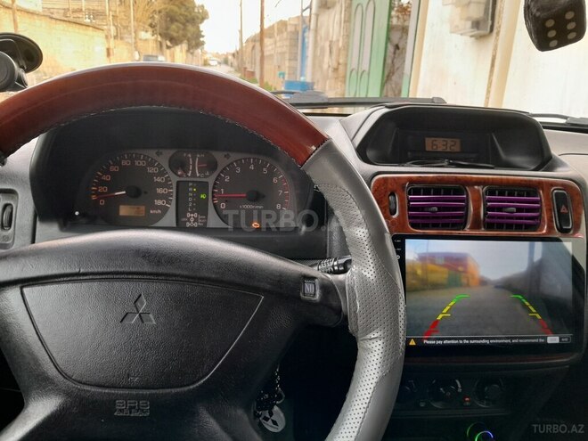 Mitsubishi Pajero io 2001, 596,000 km - 2.0 л - Bakı