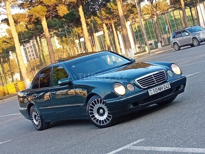 Mercedes E 240 2000, 290,000 km - 2.4 l - Bakı