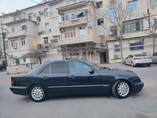 Mercedes E 270 2000, 230,000 km - 2.7 l - Bakı