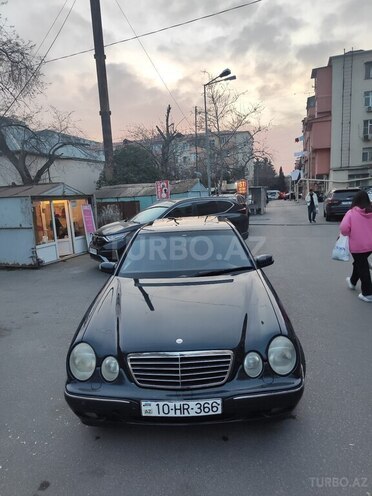 Mercedes E 270 2000, 230,000 km - 2.7 l - Bakı